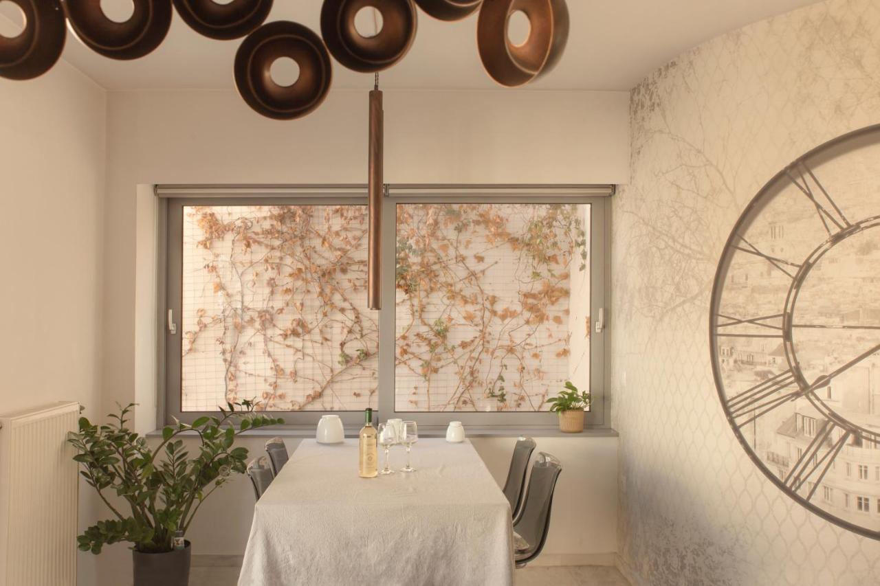 אתונה Luxury Apt With Parking-Living Stone Silver מראה חיצוני תמונה