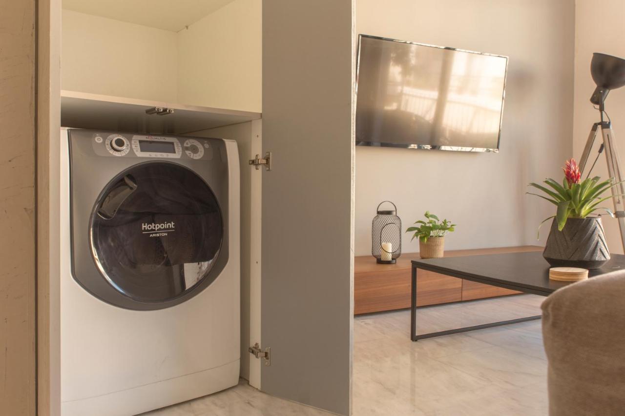 אתונה Luxury Apt With Parking-Living Stone Silver מראה חיצוני תמונה